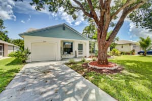 5109 Arbor Glen Circle, Lake Worth