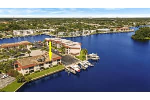 312 Lake Circle 207, North Palm Beach