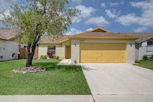 5208 Arbor Glen Circle, Lake Worth