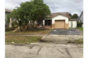 1911 Sw 87 Avenue, North Lauderdale