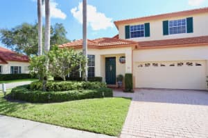 77 Spyglass Way N, Palm Beach Gardens