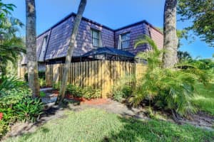 7508 Courtyard Run E, Boca Raton