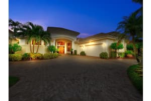 120 Saint Martin Drive, Palm Beach Gardens