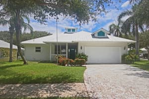 136 Intracoastal Circle, Tequesta