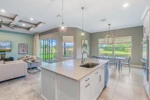 4777 Four Lakes Circle Sw, Vero Beach