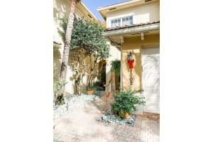 6394 Bella Circle 1002, Boynton Beach