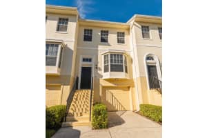 1615 42nd Square 103, Vero Beach