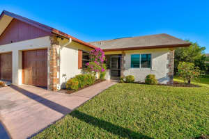 127 Moccasin Trail S, Jupiter