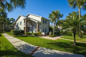 131 E Park Shores Circle 15, Indian River Shores