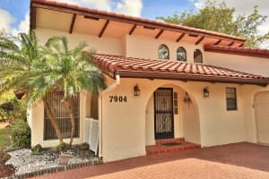 7904 Hibiscus Circle 17, Tamarac