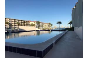 125 Shore Court 206b, North Palm Beach