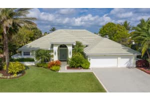 8867 Se Marina Bay Drive, Hobe Sound