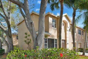 307 Laurel Oaks Way, Jupiter
