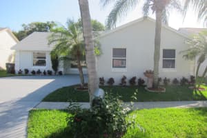 5904 Timber Valley Drive, Lake Worth