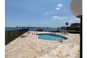 68 Yacht Club Drive 16, North Palm Beach 68 Yacht Club Drive 16, North Palm Beach