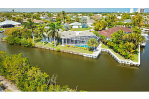 113 Queen Ann Court, Hutchinson Island