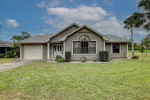 9210 Se Yacht Club Circle, Hobe Sound