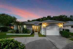 381 Del Rio Boulevard, Boca Raton