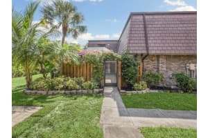 7616 Courtyard Run W, Boca Raton