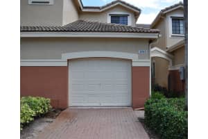 3844 Tree Top Drive, Weston