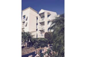 40 Ne Plantation Road 215, Stuart