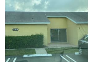 218 Sparrow Drive 3, Royal Palm Beach