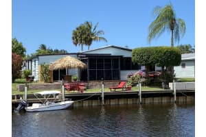 172 Se Paradise Place, Stuart