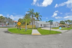 5504 Priscilla Lane, Lake Worth