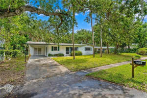 635 Dahlia Lane, Vero Beach