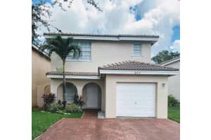6715 Nw 39 Lane, Lauderhill