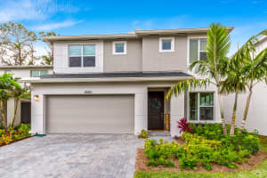 6680 Pointe Of Woods Drive, West Palm Beach