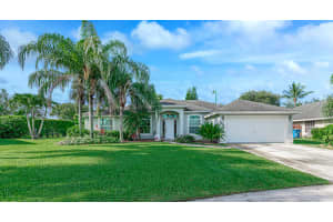 125 Meadow Woode Drive, Royal Palm Beach