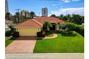 1295 Singer Drive, Singer Island