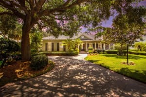 1070 Carolina Circle Sw, Vero Beach