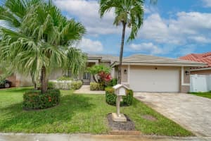 11731 Sw 9th Court, Pembroke Pines