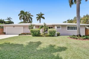 1011 Se 10th Court, Deerfield Beach