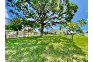 201 Wandering Trail, Jupiter