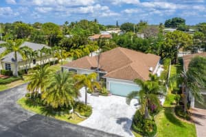 46 Lake Eden Drive, Boynton Beach