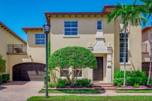 35 Via Poinciana Street, Boca Raton