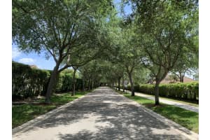 1055 Woodfield Road, Greenacres