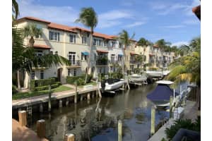 811 Estancia Way, Boynton Beach