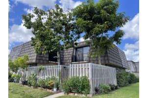 1704 Forest Lakes Circle #b, West Palm Beach