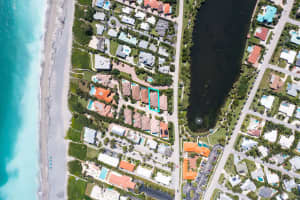 302 Alicante Drive, Juno Beach