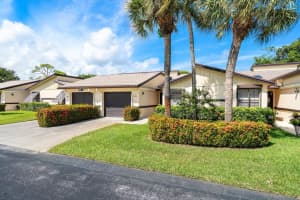 9 Ridgepointe Drive, E, Boynton Beach