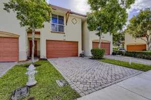 129 E Prive Circle, Delray Beach