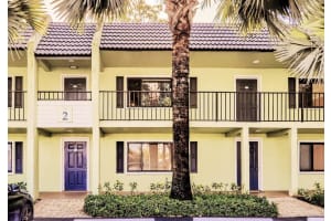 711 Forest Club Drive 214, Wellington