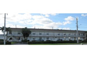 227 Castlewood 101 Drive 101, North Palm Beach