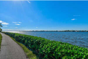2180 Ibis Isle Road 5, Palm Beach