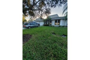 2959 Sw Westlake Circle, Palm City