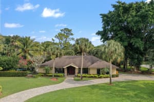8732 Thousand Pines Circle, West Palm Beach